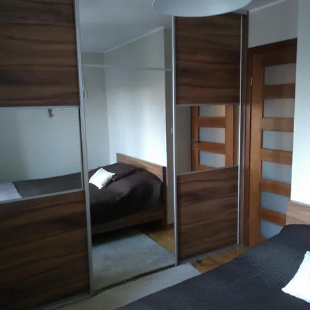 Apartment Wyszynskiego 5j *